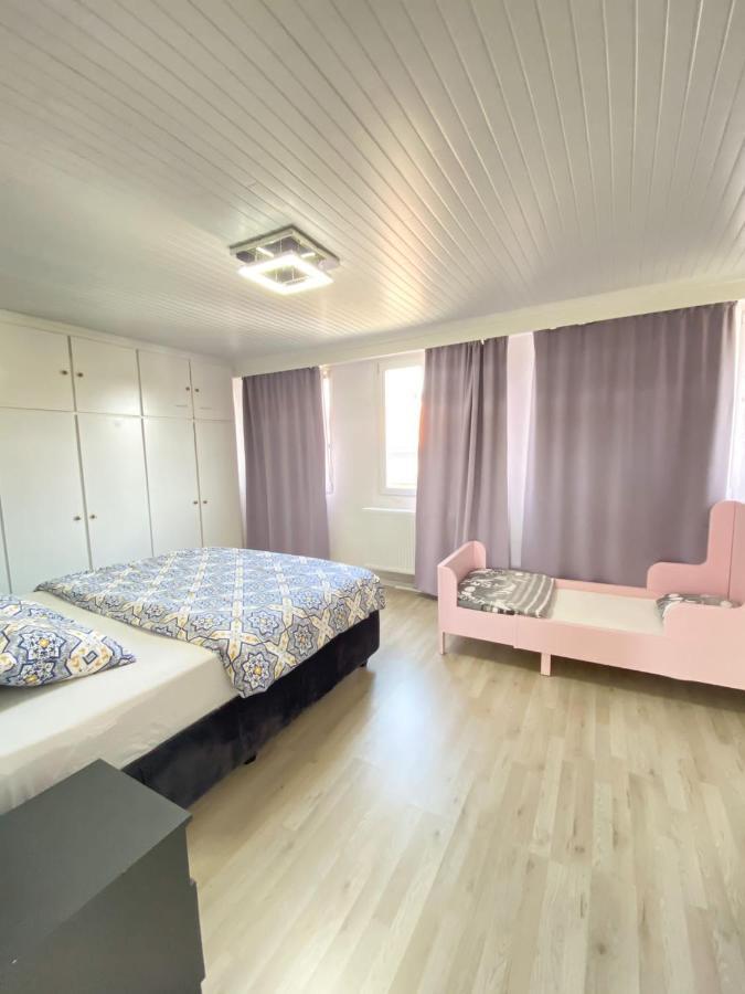 Big Sunset 2 Bedroom House With A Garden Antwerpen Eksteriør bilde